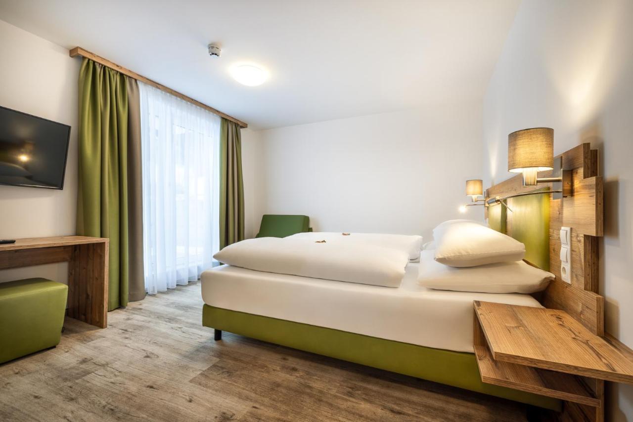 Hotel Der Alpenblick Sankt Johann im Pongau Exterior foto