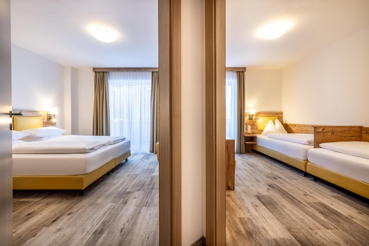 Hotel Der Alpenblick Sankt Johann im Pongau Exterior foto